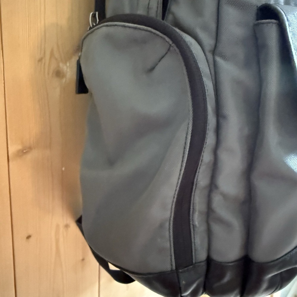 Coach Voyager Bleck/Gray Nylon & Leather Backpack F70574 READ NEEDS REPAIR - Picture 11 of 16
